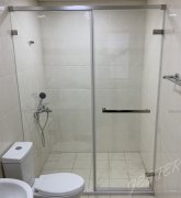 <b>金属拉丝框推拉式浴室门 YS-08——现代工业风，适配多种装修风格</b>